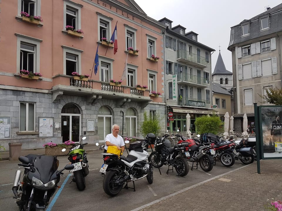 Hôtel Café les Fleurs Hotel in Occitanie