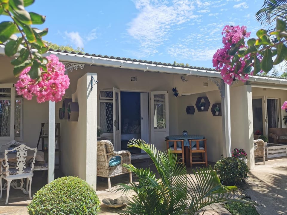 Property building, Patio, Garden
