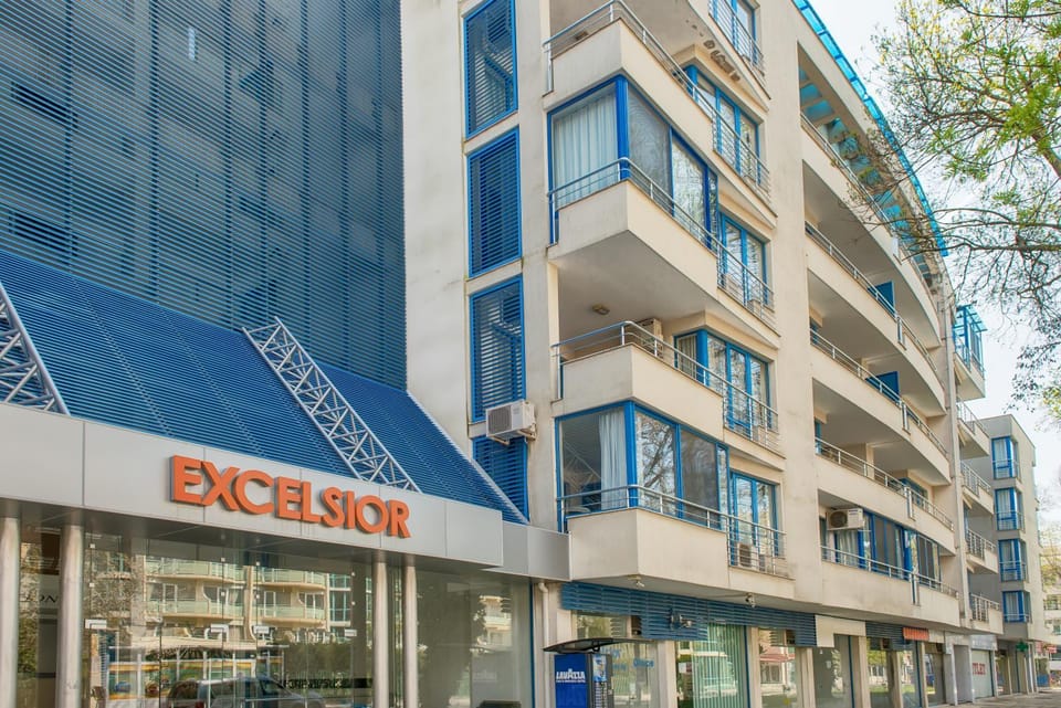 Property building, Facade/entrance, Property logo or sign
