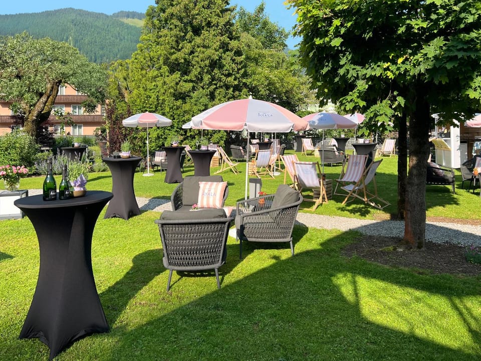 Garden, Lounge or bar