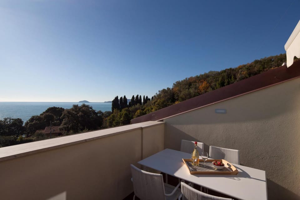 Coffee/tea facilities, Balcony/Terrace, Dining area