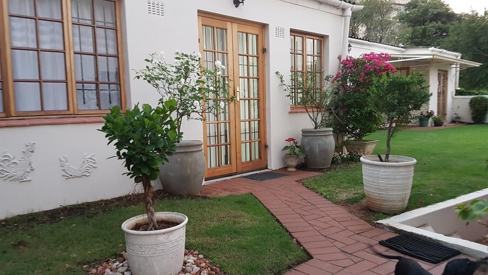 Innes Road Durban Accommodation 2 bedroom private unit Apartment in Durban