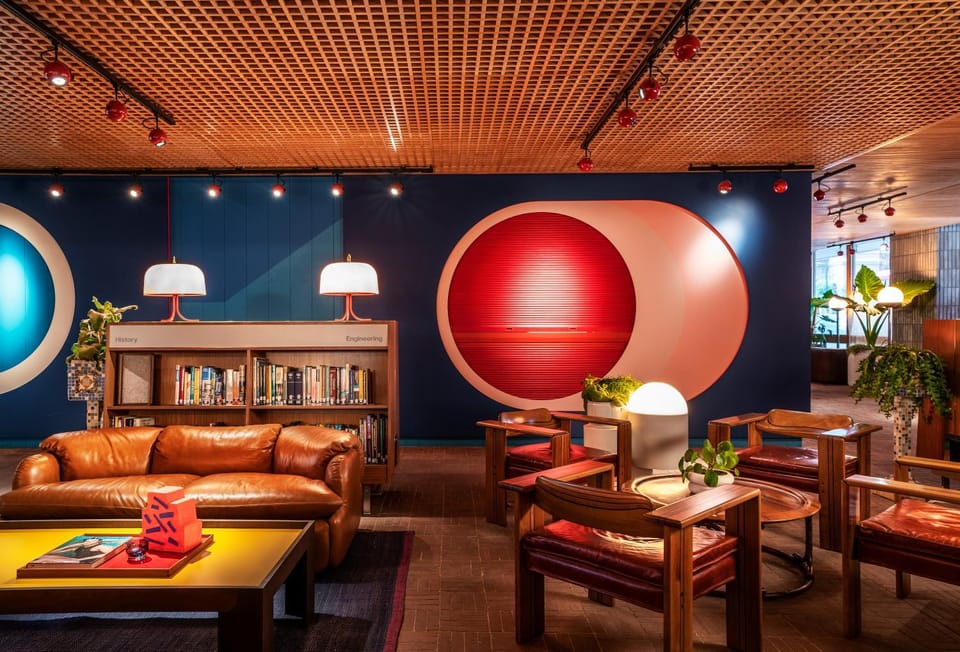 Lounge or bar