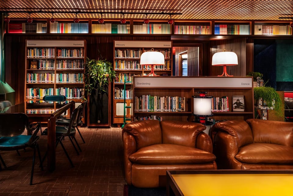 Lounge or bar