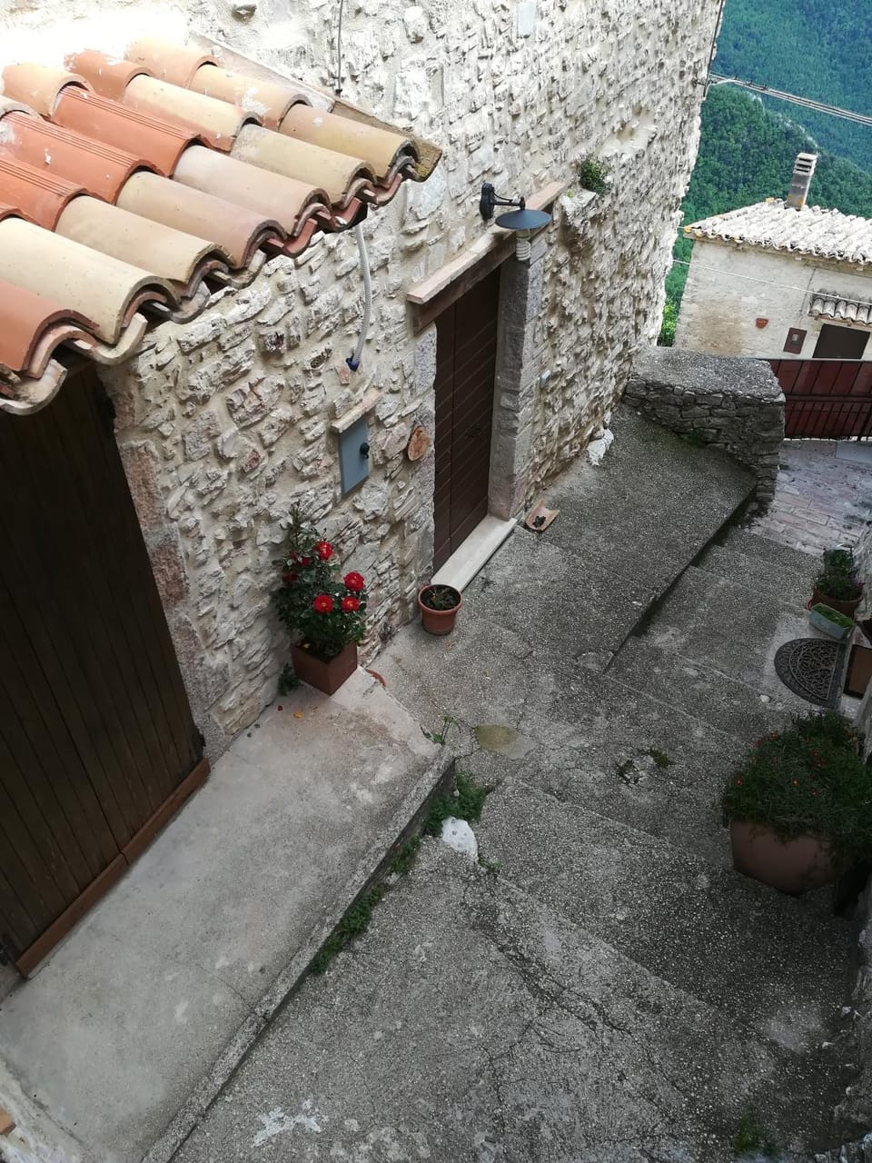 Le Case dell'Arco – Monte San Vito House in Umbria