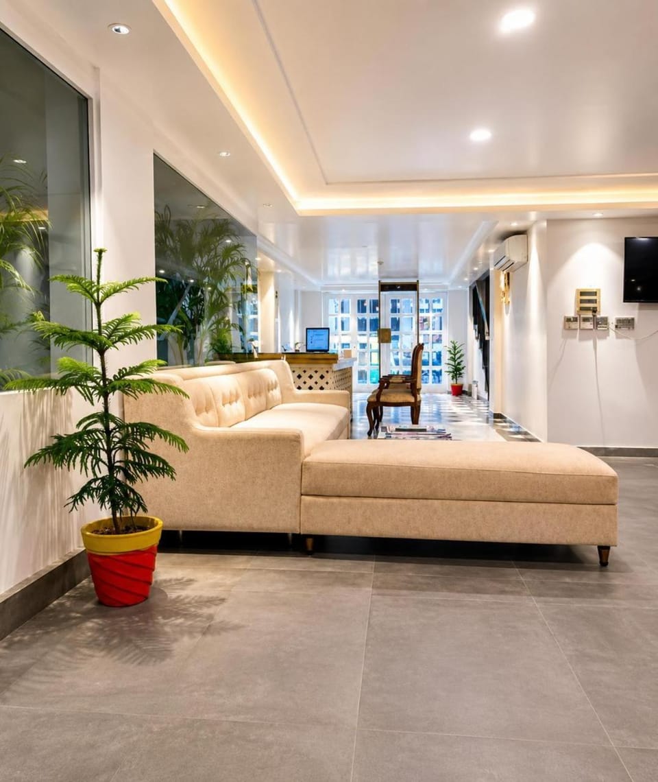 TV and multimedia, Lobby or reception, Seating area