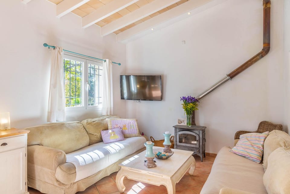 Communal lounge/ TV room, Living room, On site, Family