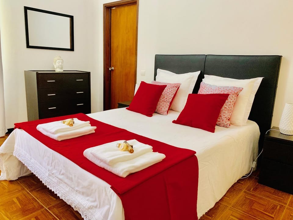 Bed, Bedroom