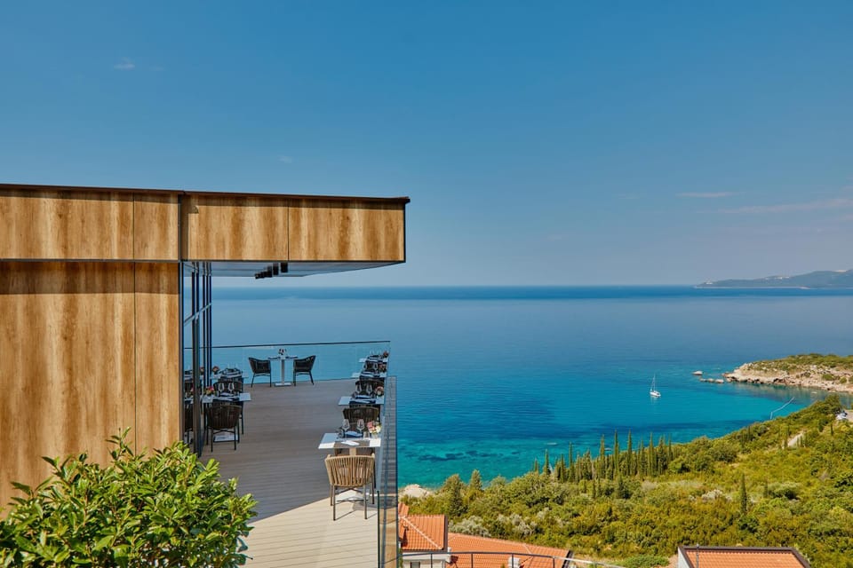 Restaurant/places to eat, Food and drinks, Sea view