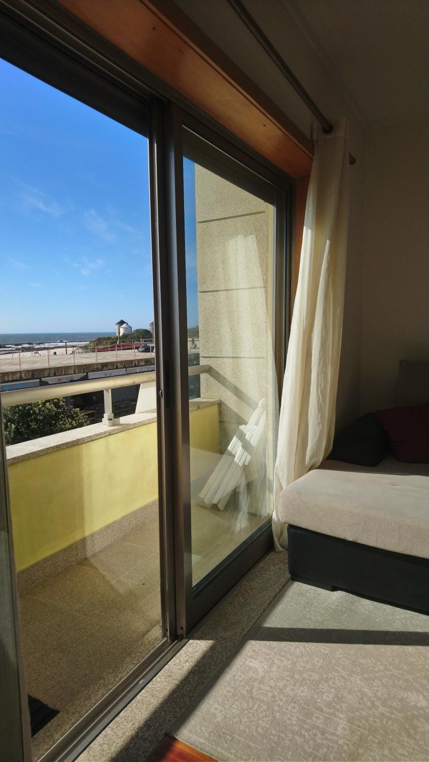 Beachfront sunset apartment Apartment in Portugal