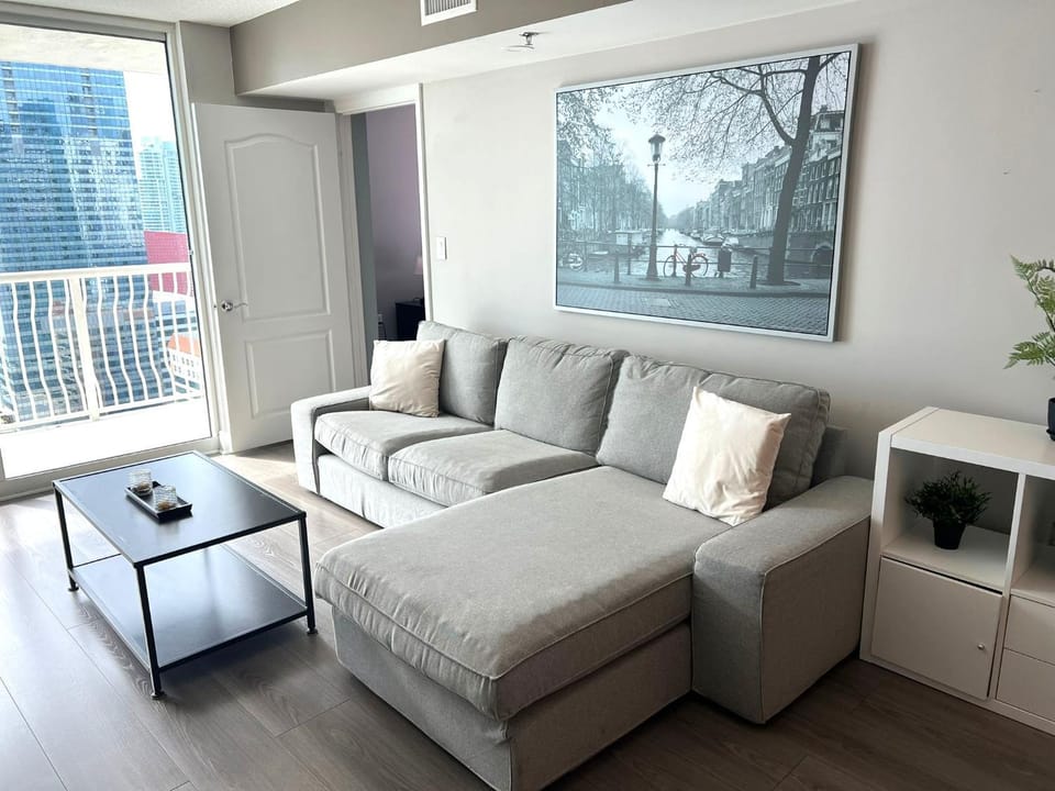 Great 2 Bedrooms in Brickell Apartment in Brickell