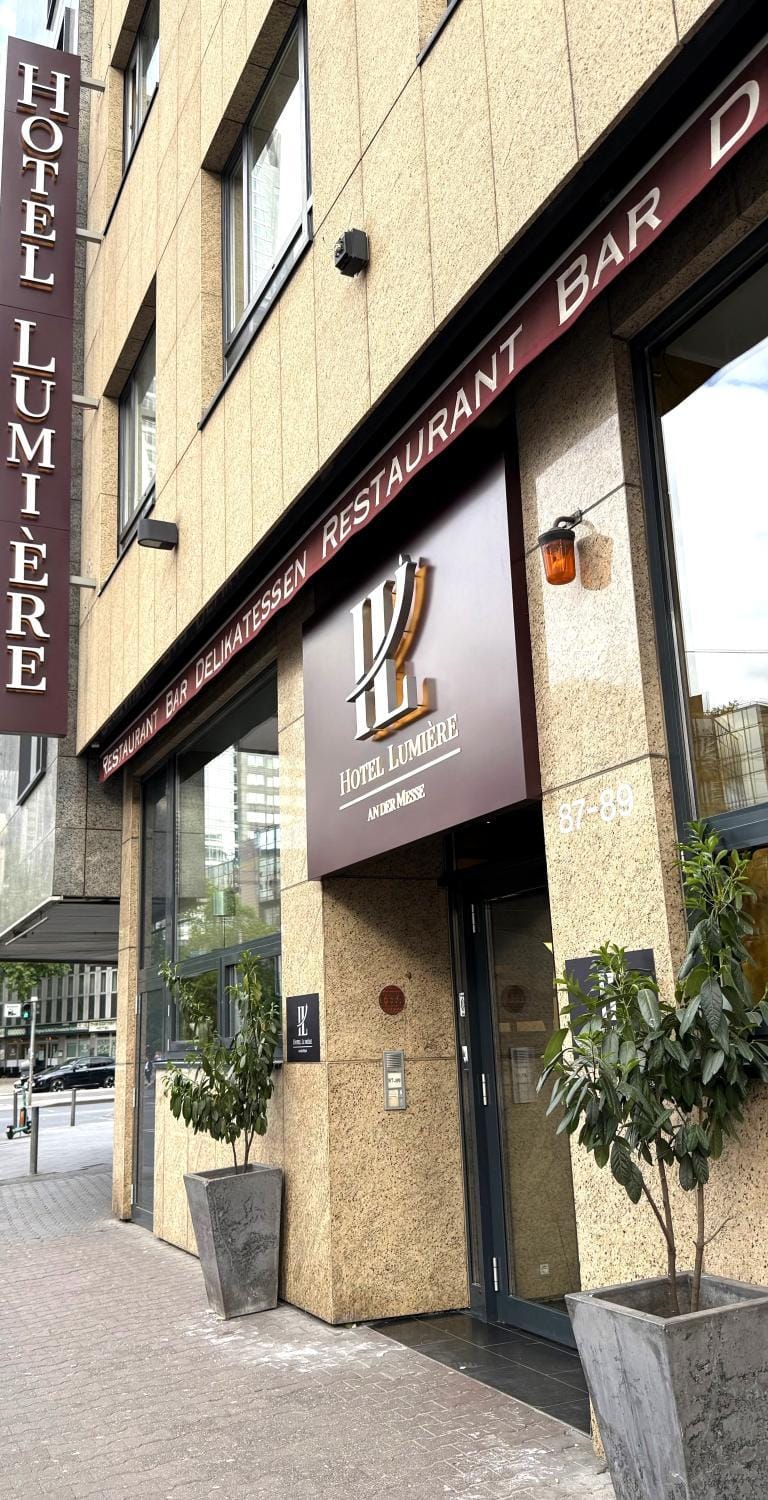 Property building, Facade/entrance, Street view