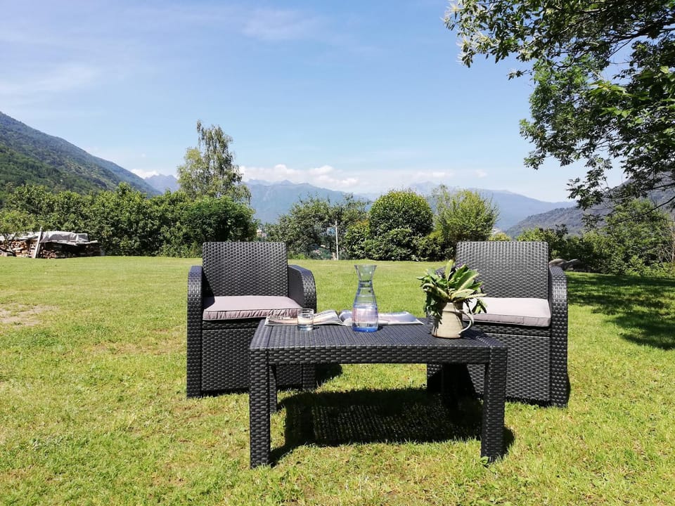 Poggio San Fermo House in Omegna