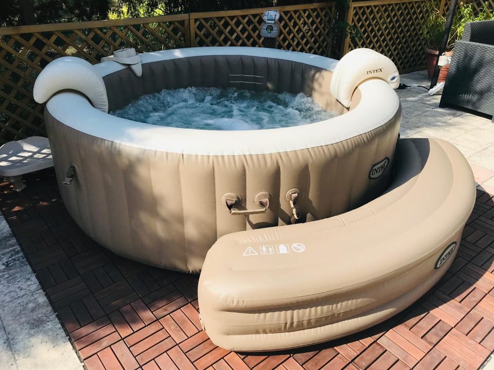 Garden, Swimming pool