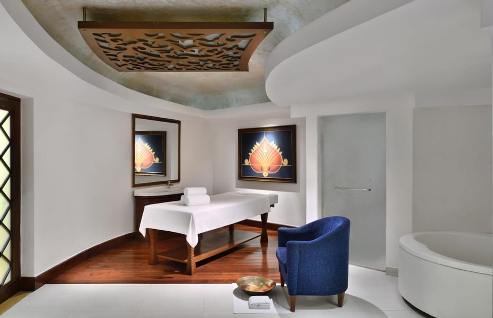 Spa and wellness centre/facilities, Area and facilities