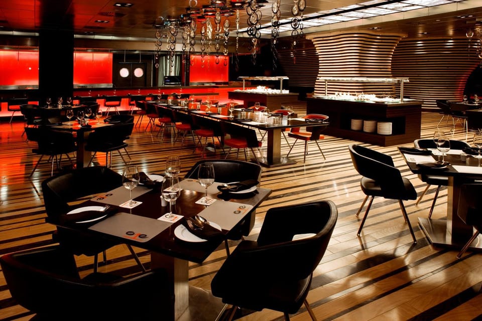 Restaurant/places to eat, Breakfast, Buffet breakfast