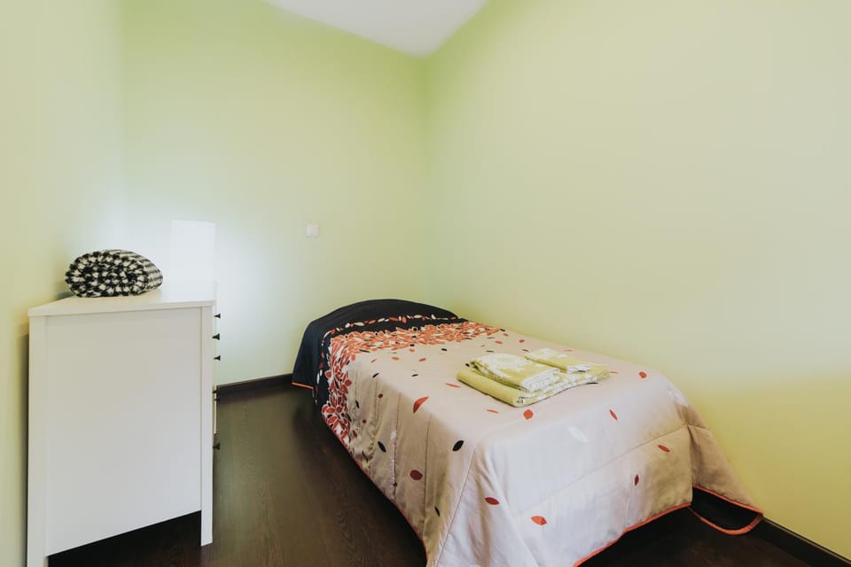 10 min from the beach Game room with fireplace Pool House in Aveiro District, Portugal