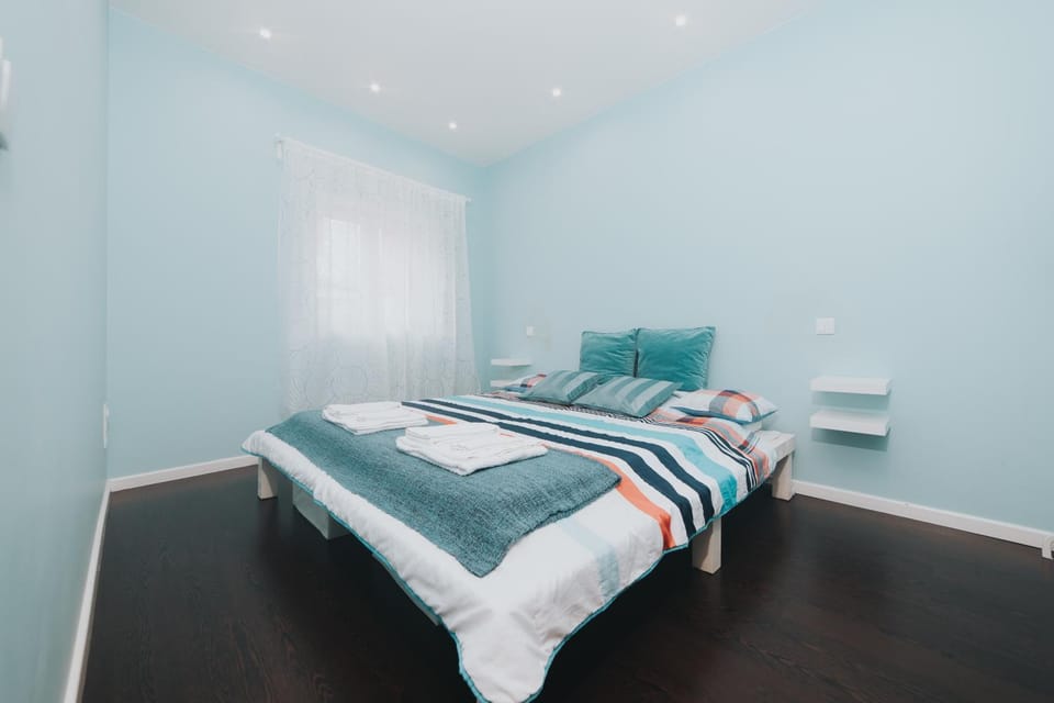 10 min from the beach Game room with fireplace Pool House in Aveiro District, Portugal