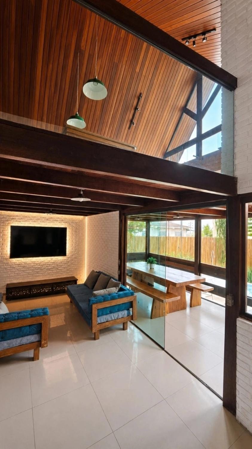 Communal lounge/ TV room