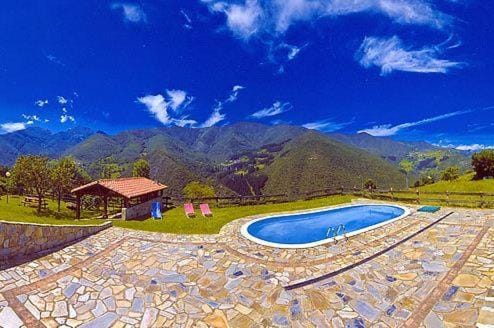 Apartamentos El Patio Apartment in Cantabria