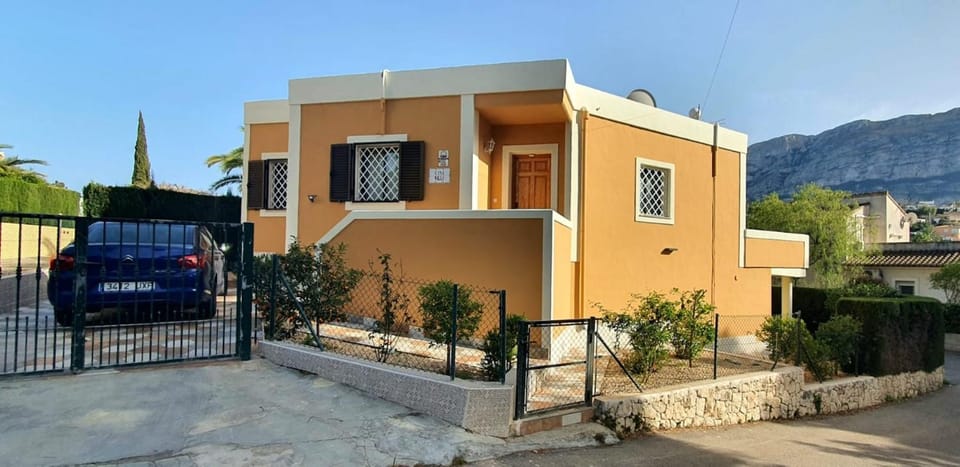 Property building, Parking