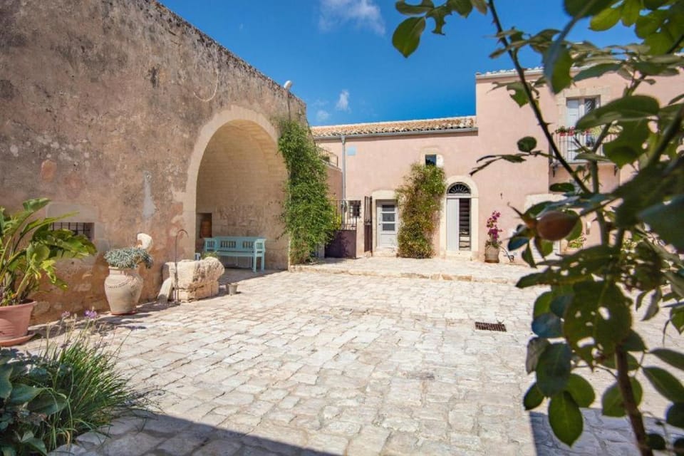 Terre di Cavalusi Relais Country House in Sicily