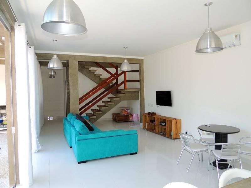 Casa em Maresias com piscina a 100mt da praia - LOCALIZAÇÃO PRIVILEGIADA House in São Sebastião
