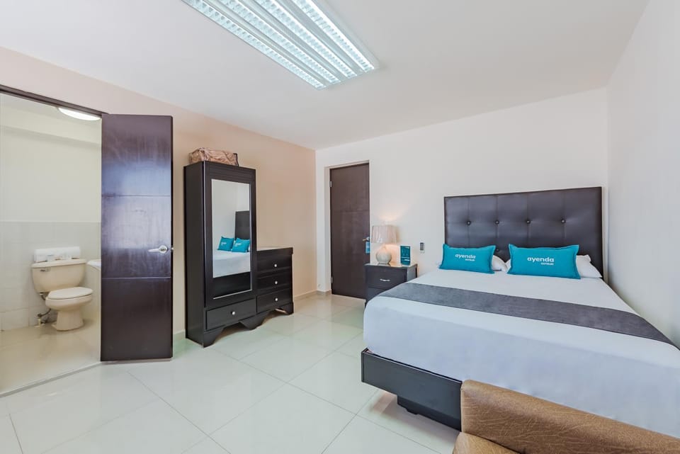 Suites Ejecutivas Monterrey Apartment in Monterrey
