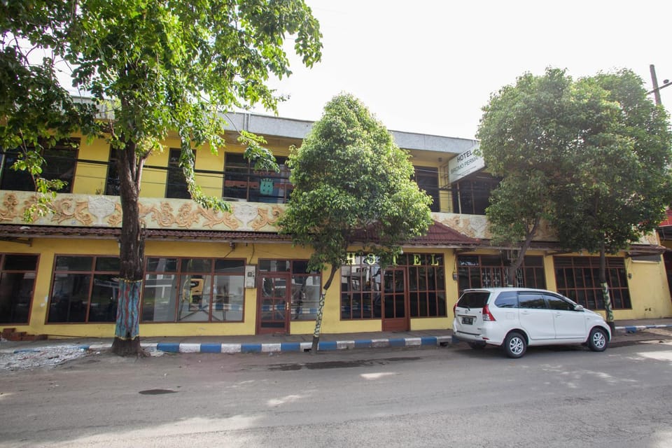 Property building, Facade/entrance