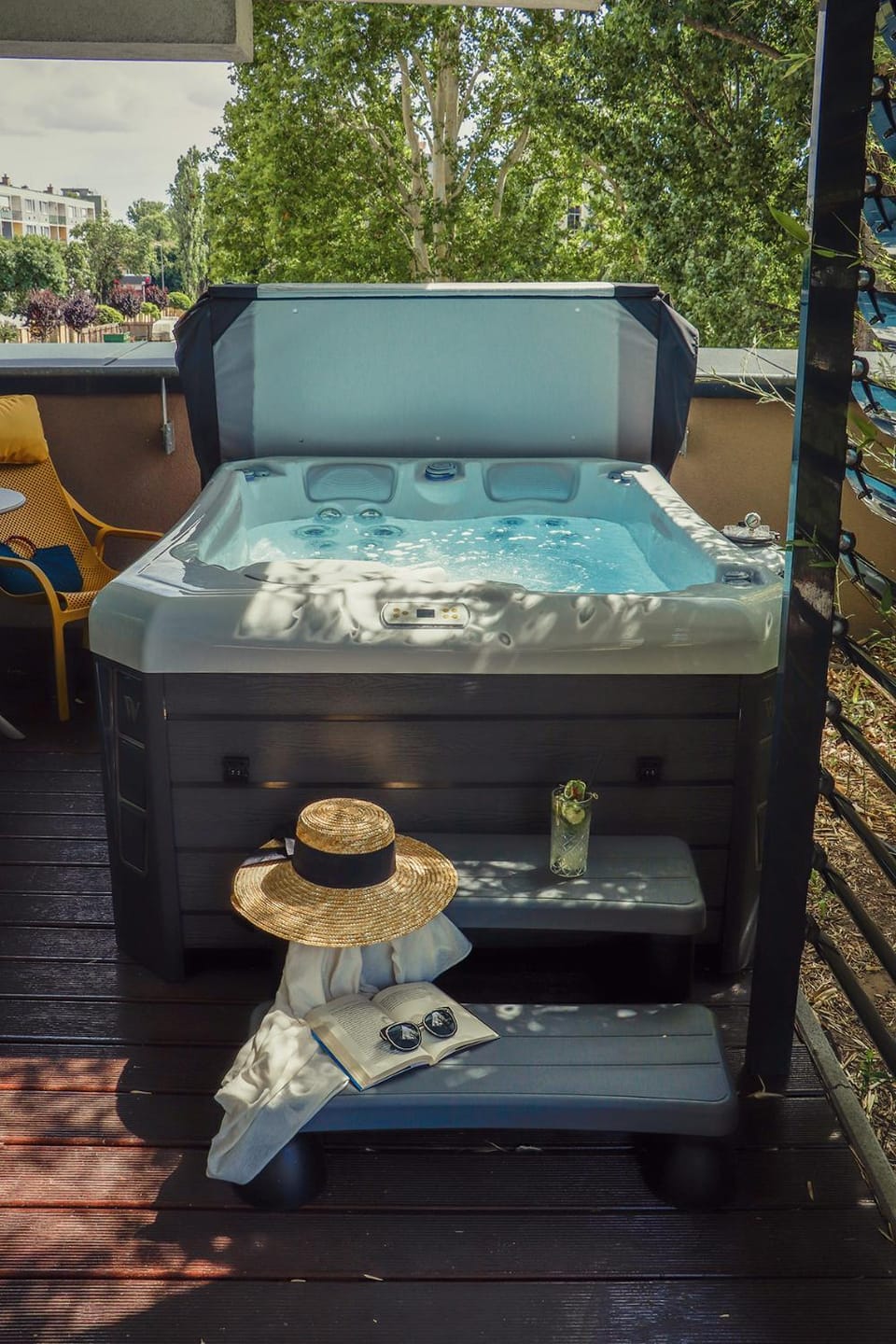 Natural landscape, Hot Tub