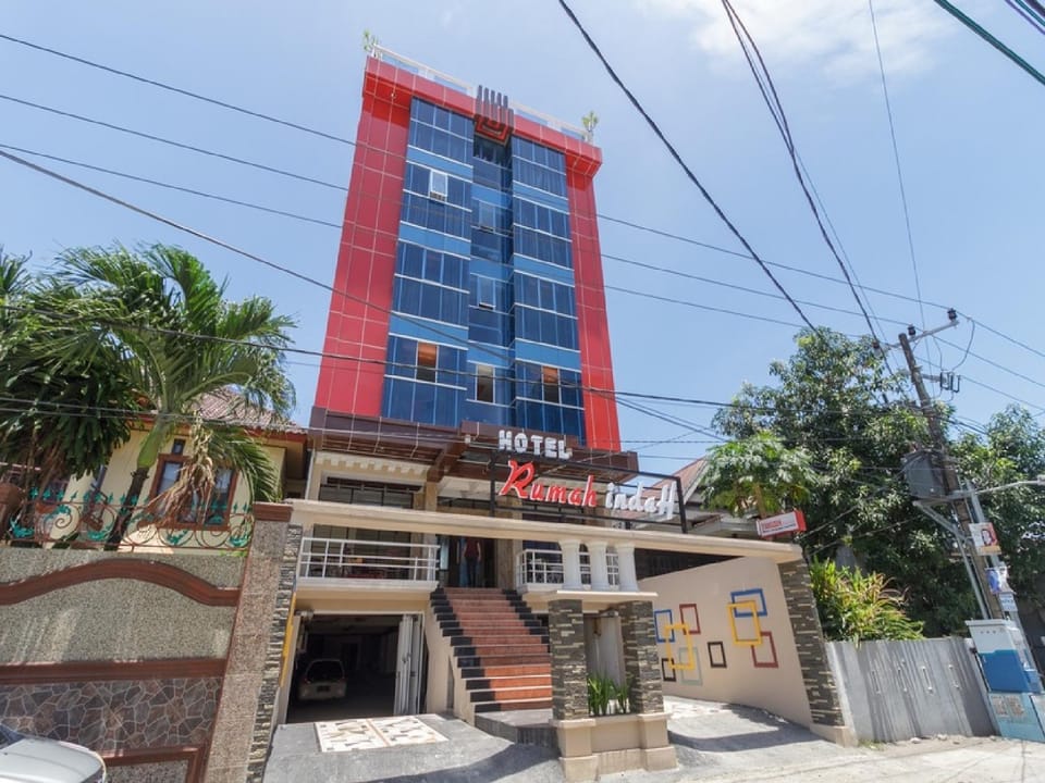 Property building, Facade/entrance
