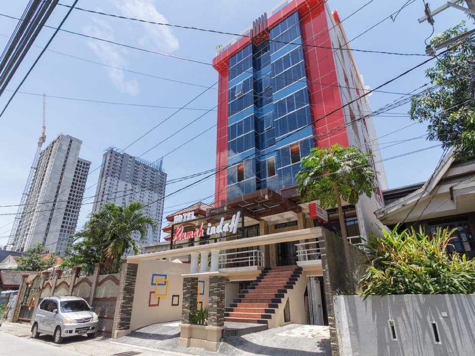 Property building, Facade/entrance