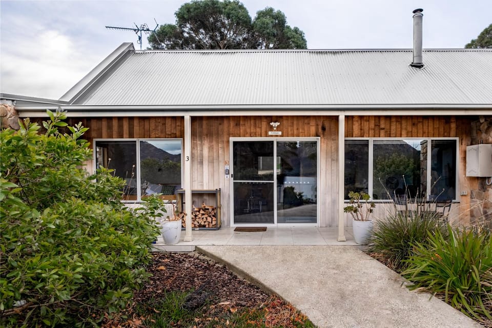 Property building, Patio, Garden