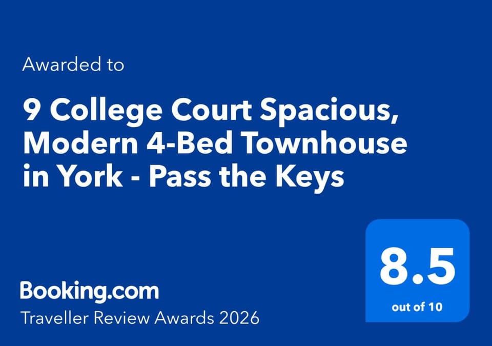 9 College Court Spacious, Modern 4-Bed Townhouse in York - Pass the Keys House in York