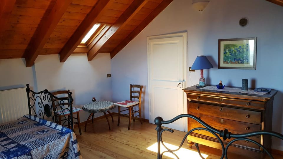 l' Agrifoglio Bed and Breakfast in Canton of Valais