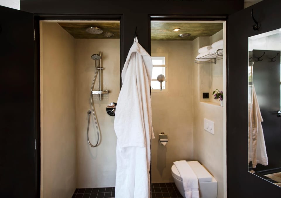 Shower, Toilet, Bathroom, On site, Area and facilities, Area and facilities