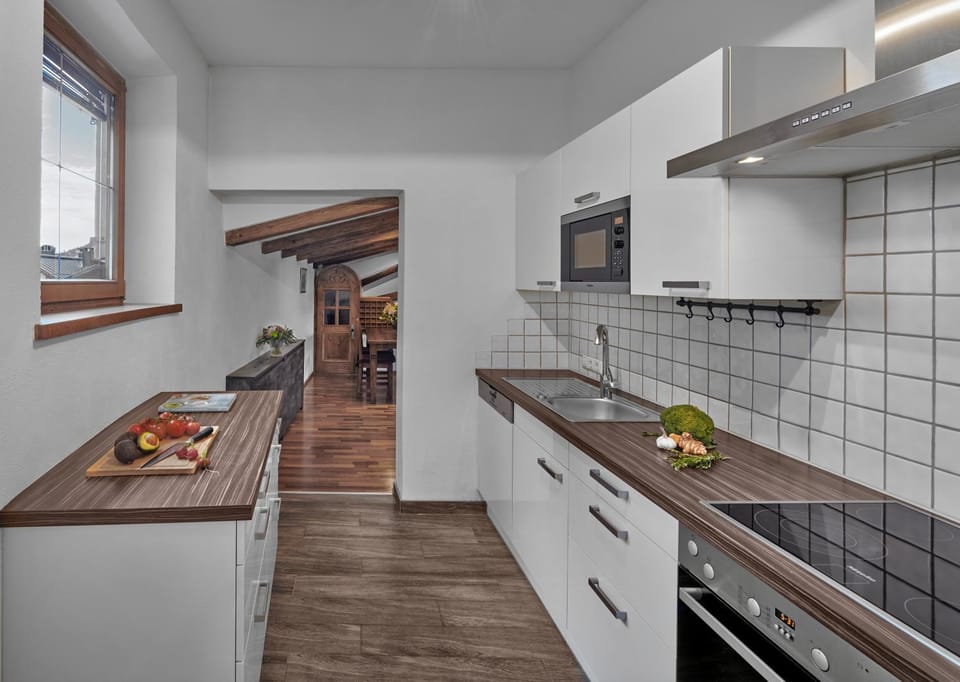 Kitchen or kitchenette, kitchen