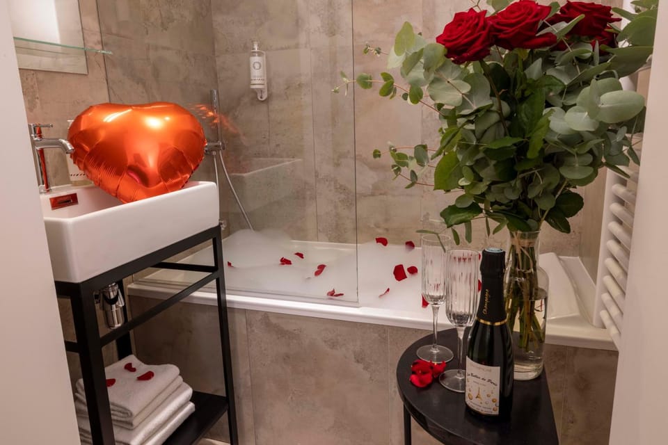 Bathroom, Bath