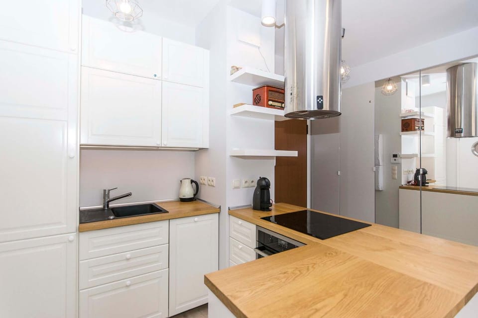 Kitchen or kitchenette, stove