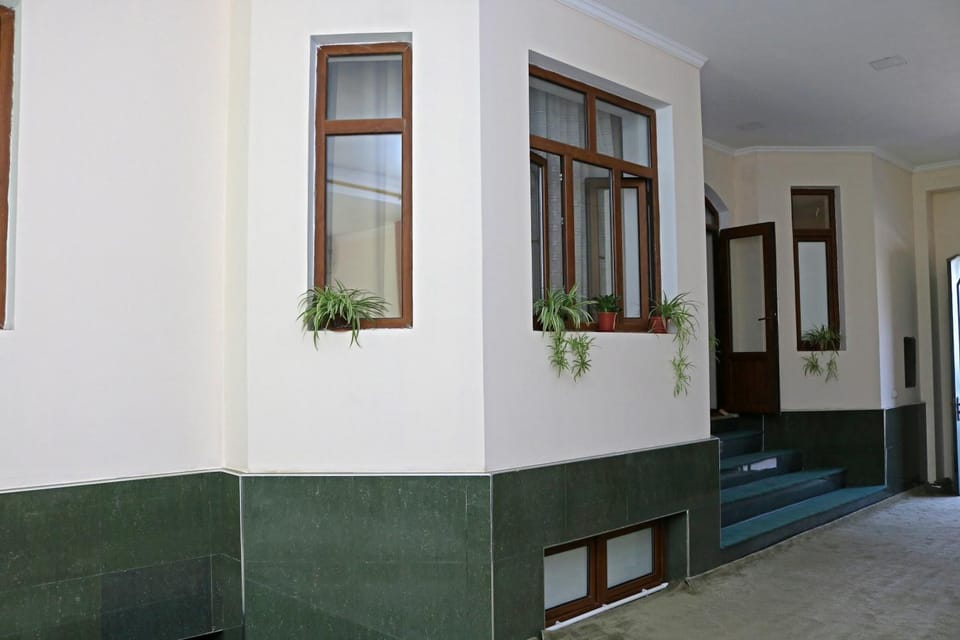 Chinor Garden Hotel - Free Airport Pick-up Yandex Go Hotel in Europe