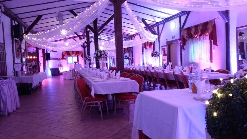 Restaurant/places to eat, Banquet/Function facilities, wedding