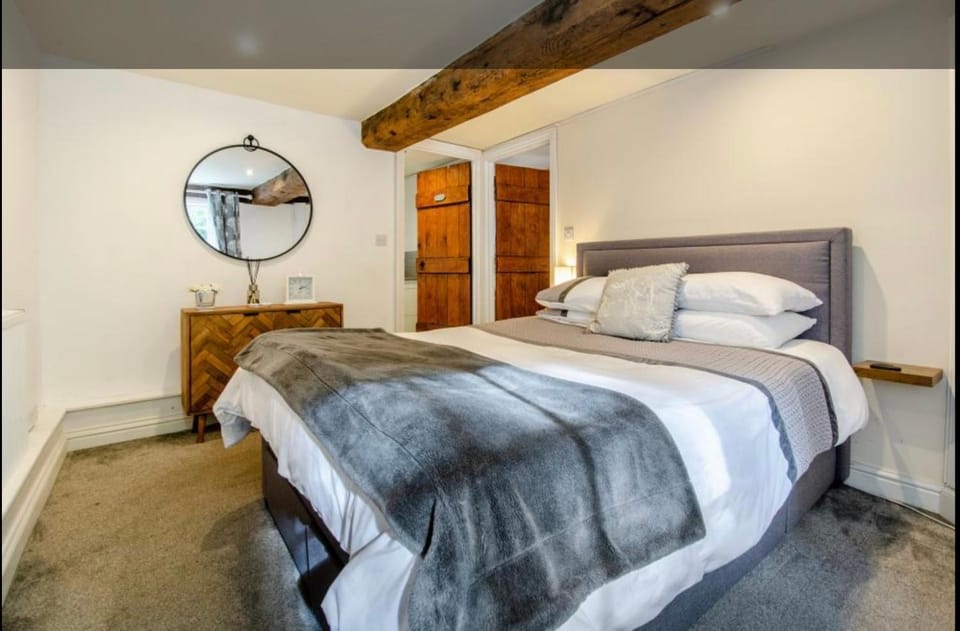 The Mill Apartment in Wychavon District