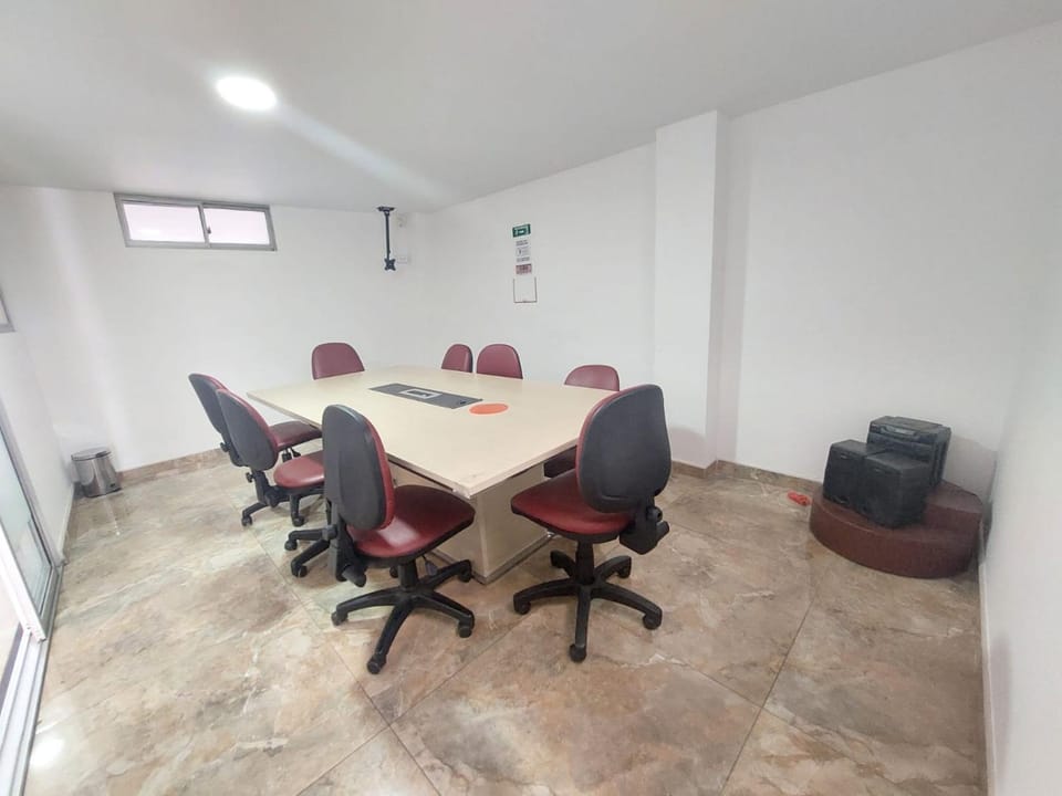 Meeting/conference room