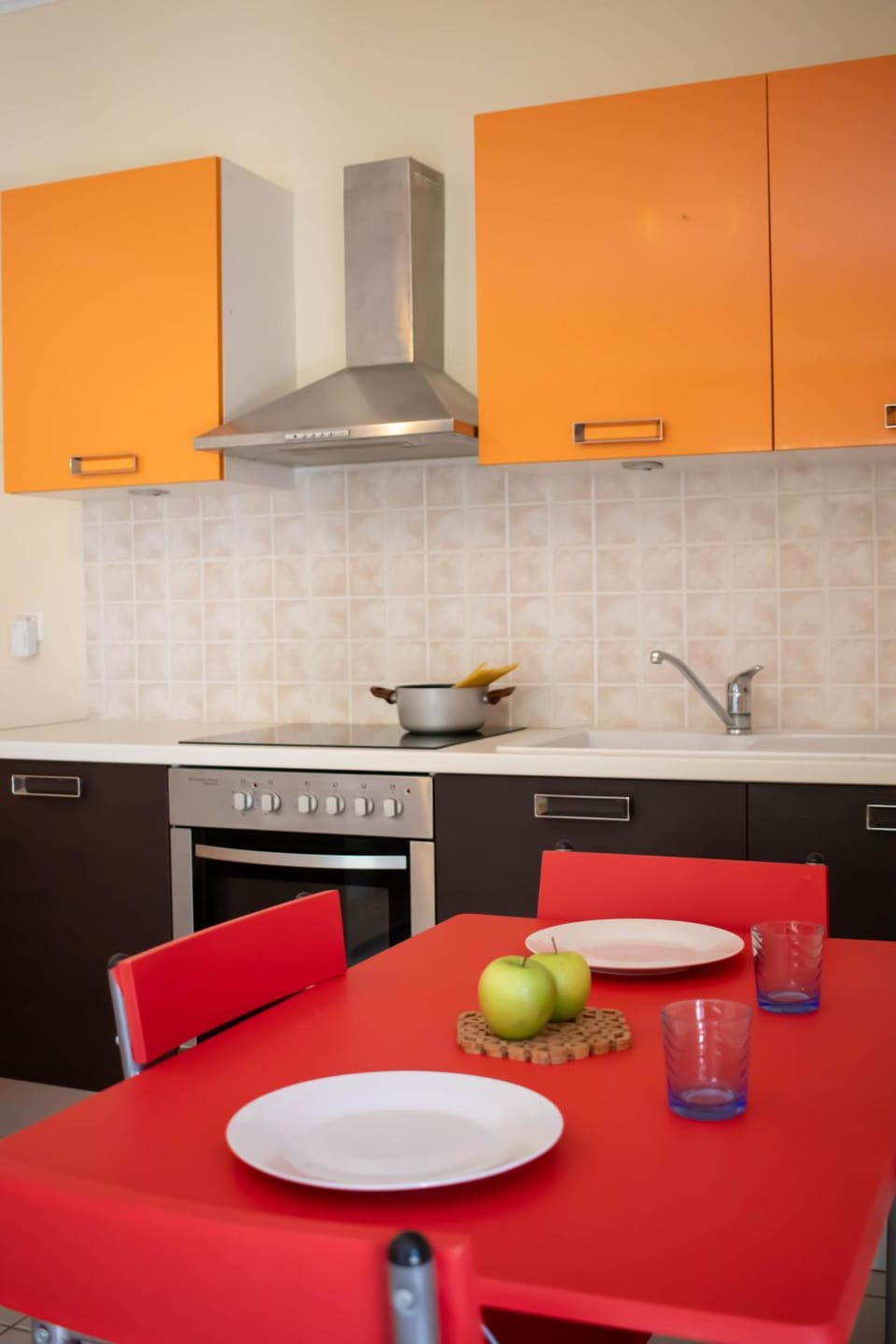 Dining area, kitchen