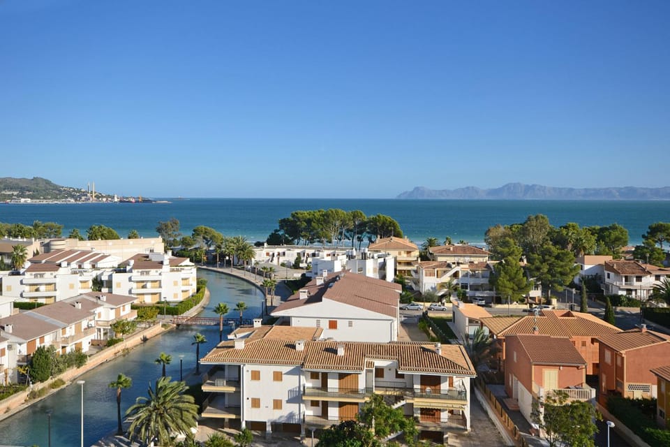 City view, Landmark view, Mountain view, Sea view, Street view