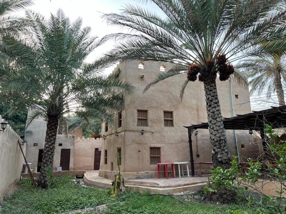 Mall Aldakhil House Bed and Breakfast in Oman