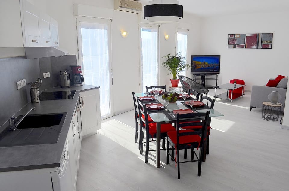 Duplex Liberté Plein Centre Apartment in Saint-Raphael