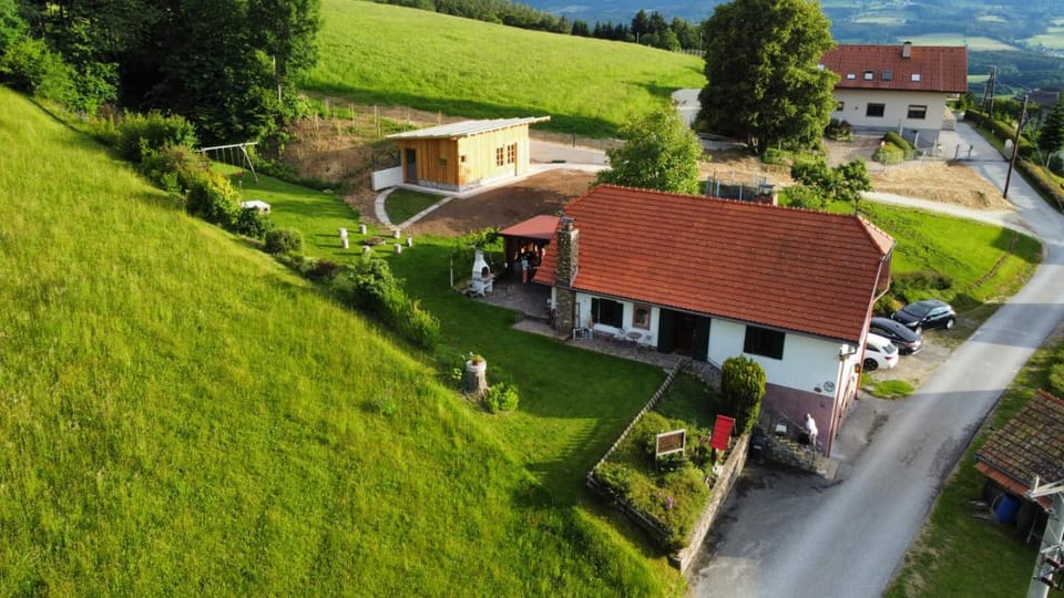 Property building, Bird's eye view, Garden, Garden view