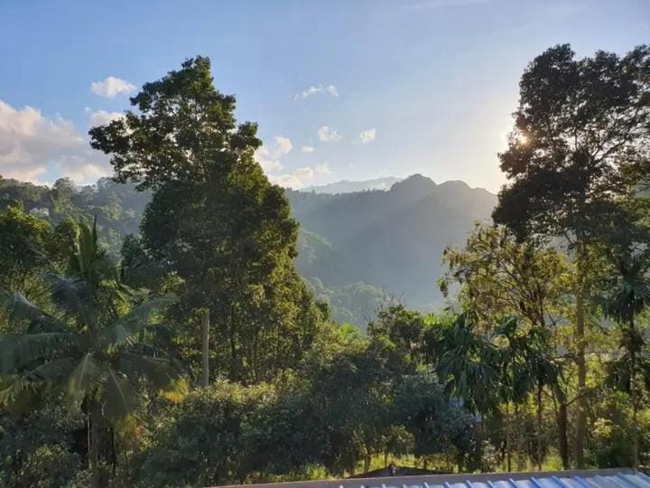 Sunburst view Bed and Breakfast in Ella