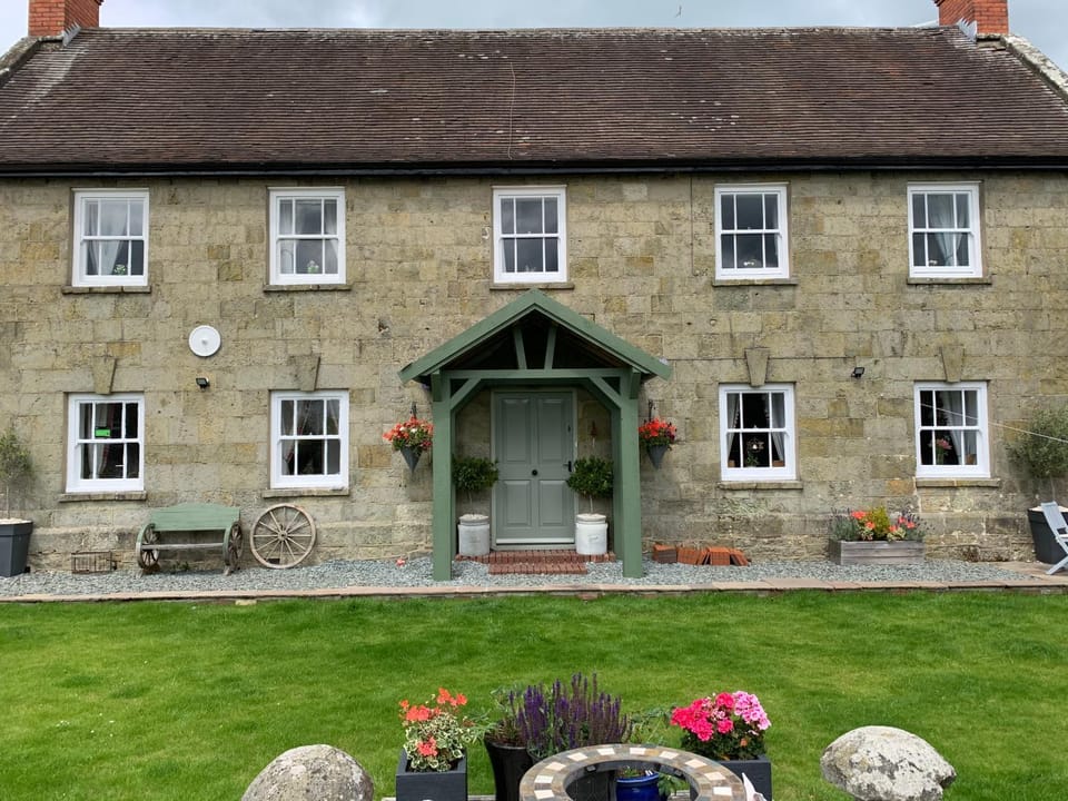 Lodbourne Farmhouse B&B Bed and Breakfast in North Dorset District